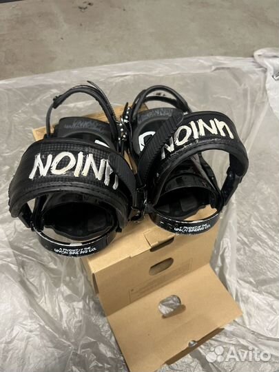 Крепления для сноуборда union