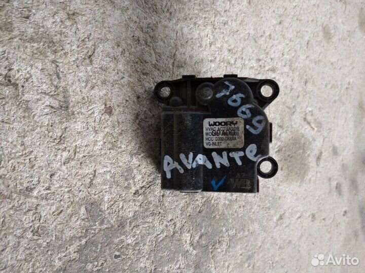 Сервопривод заслонки отопителя Hyundai Avante