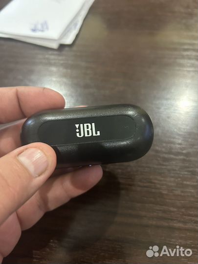 Беспроводные наушники jbl