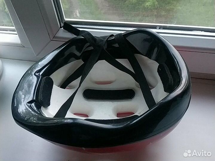 Защитный шлем