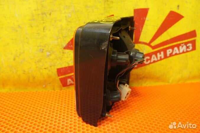 Фонарь Ford Festiva