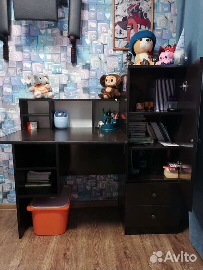 Продаю стол