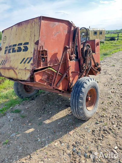 Пресс-подборщик Рязанский комбайновый завод ПР-200, 1982