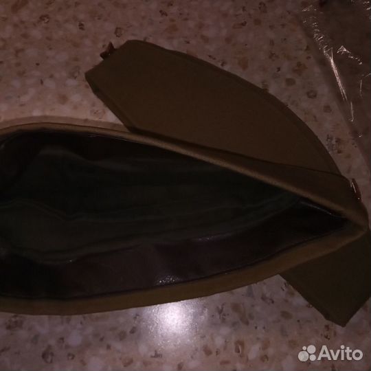 Пилотка со звездой