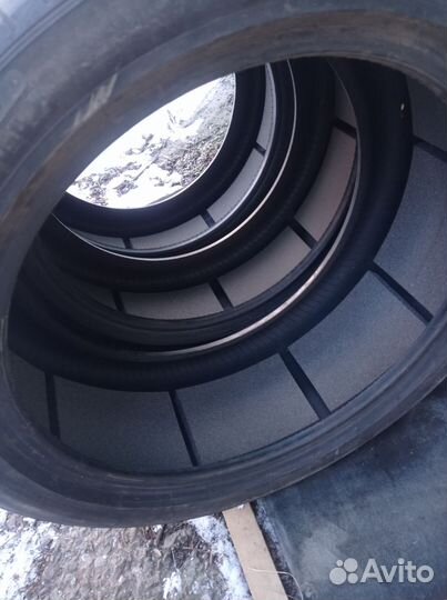 Pirelli P Zero PZ4 275/40 R21 и 315/35 R21 111Y