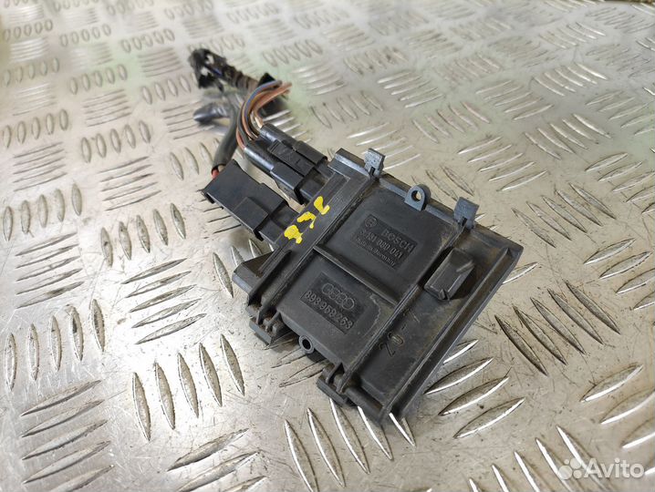 Резистор отопителя Audi 80/90 1986 1991