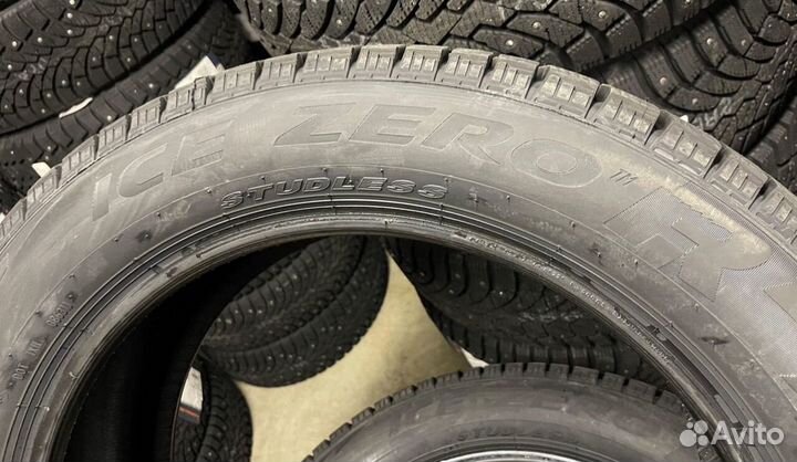 Pirelli Ice Zero FR 215/60 R17 100T