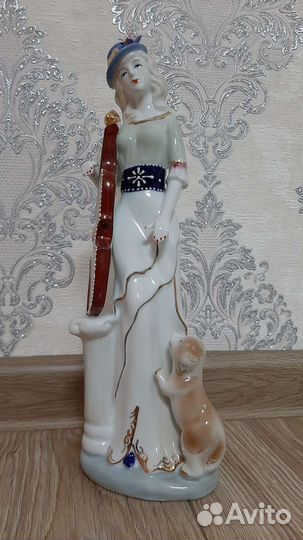 Фарфоровые статуэтки