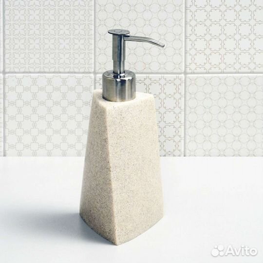 Дозатор для жидкого мыла