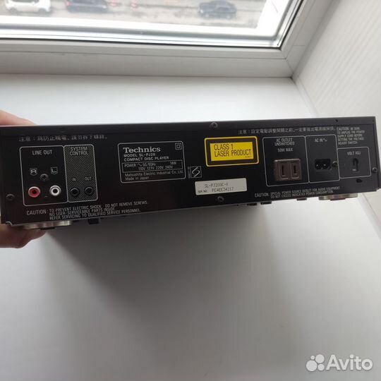 Cd проигрыватель Technics SL-PJ28