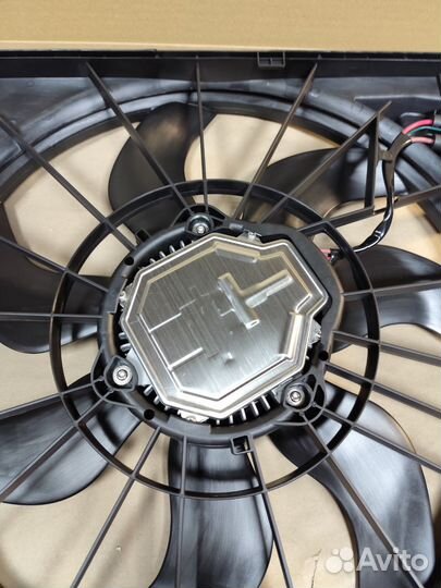 Вентилятор охлаждения Мерседес A0999068000