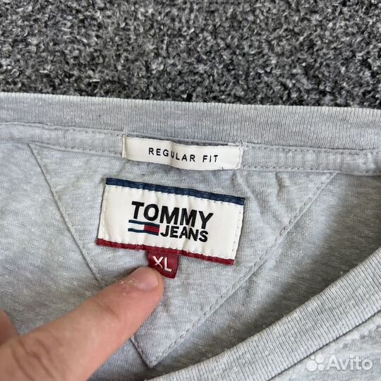 Футболка Tommy Jeans