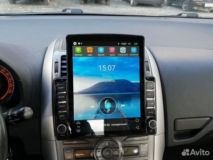 Магнитола на Toyota Auris