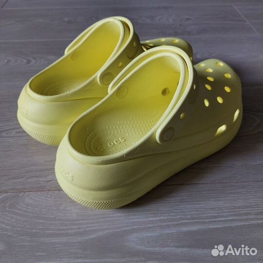 Сабо на платформе Crocs Crush Clog 38/ M6W8