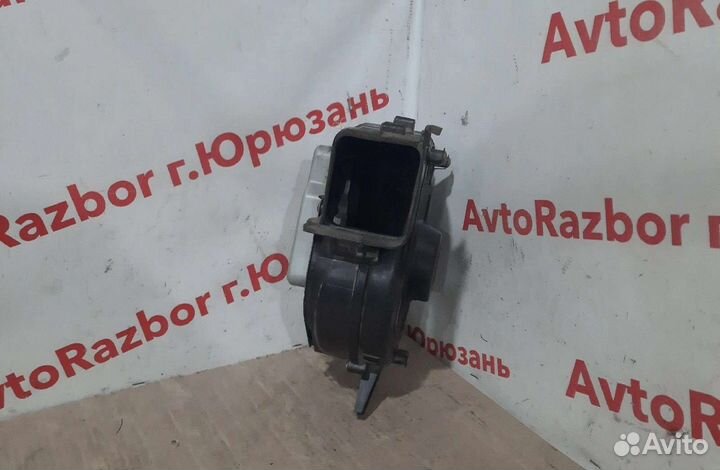 Корпус доп. отопителя Nissan Presage