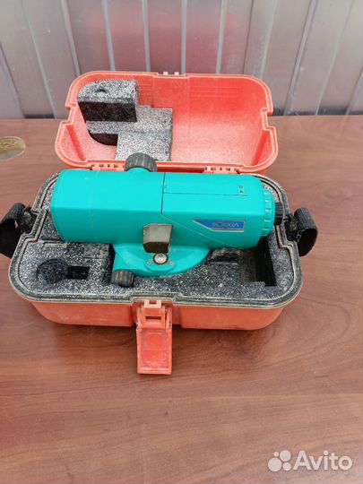 Нивелир оптический sokkia