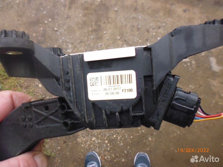 Киа рио 4 педаль газа