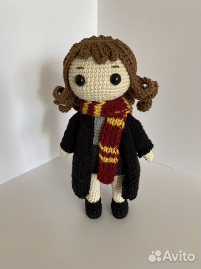 Вязаная интерьерная кукла