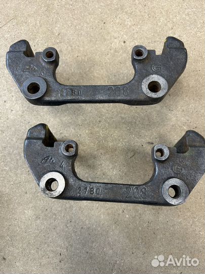 Скобы передних вентилируемых тормозов bmw e34