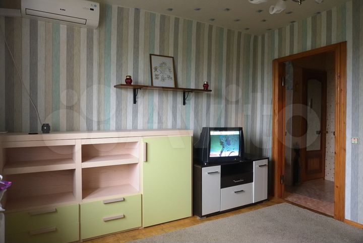 1-к. квартира, 32 м², 8/9 эт.