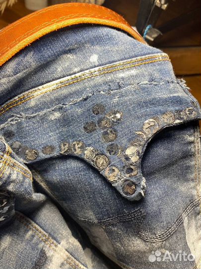 Джинсы клеш