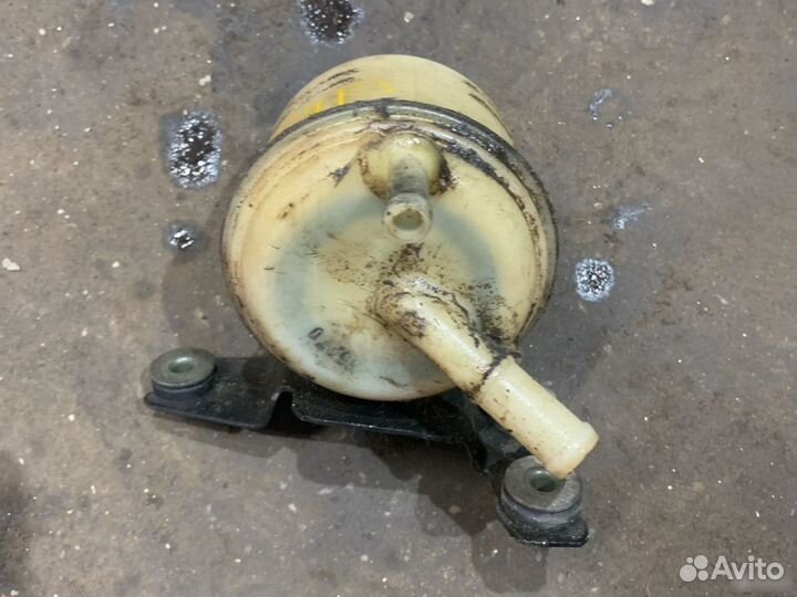 Бачок гидроусилителя Nissan Murano Z50