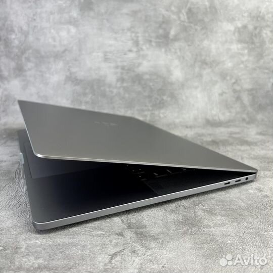 MacBook Pro 16 2019 i7/16gb/512gb/Radeon Pro