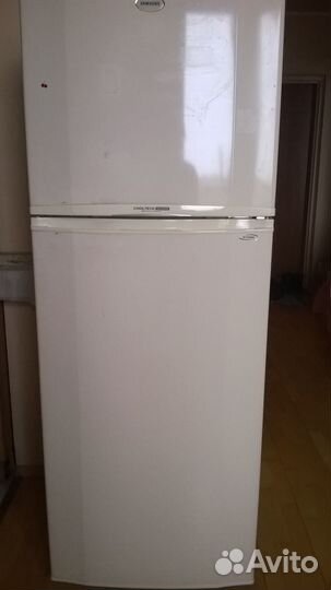 Холодильник 2-ух камерный Самсунг SR-34RMB