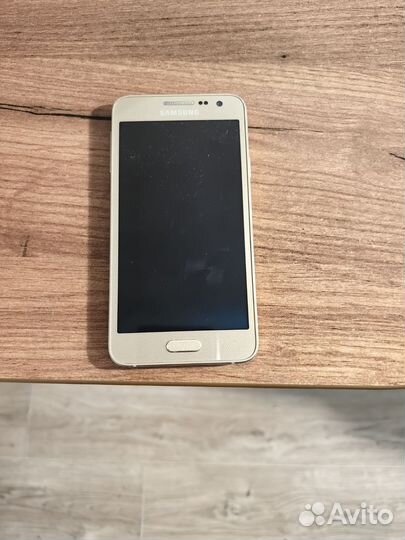 Samsung Galaxy A3 SM-A300F, 16 ГБ