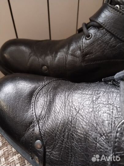 Стильные сапоги etor