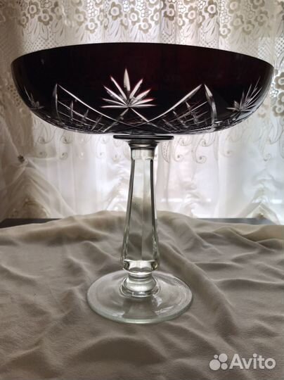 Вазы, фужеры марганцевый хрусталь сталинский ампир