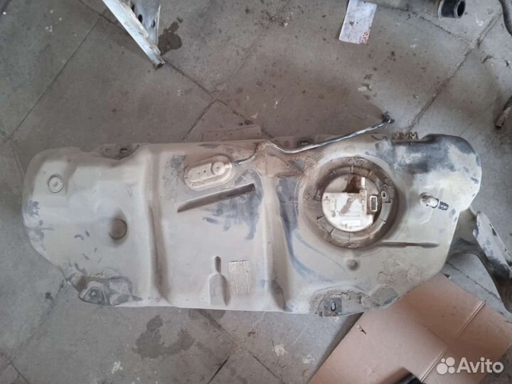 Бензобак Peugeot 206 Пежо 206