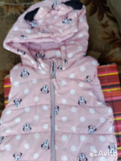 Безрукавка на девочку