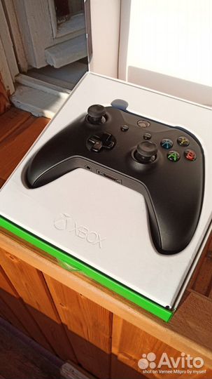 Джойстик xbox one новый