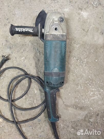 Ушм болгарка makita180