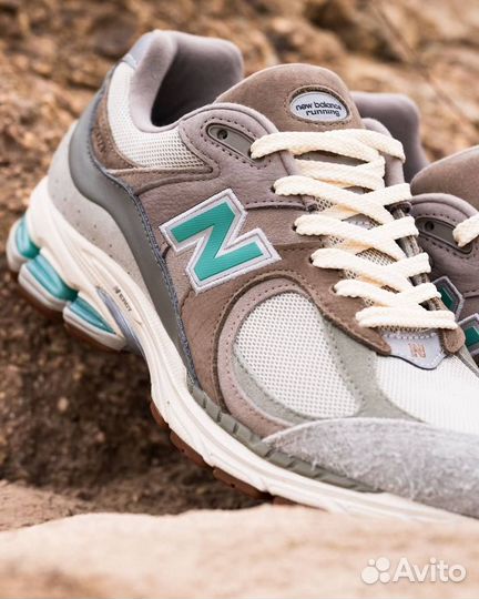 Кроссовки New Balance 2002 Серые