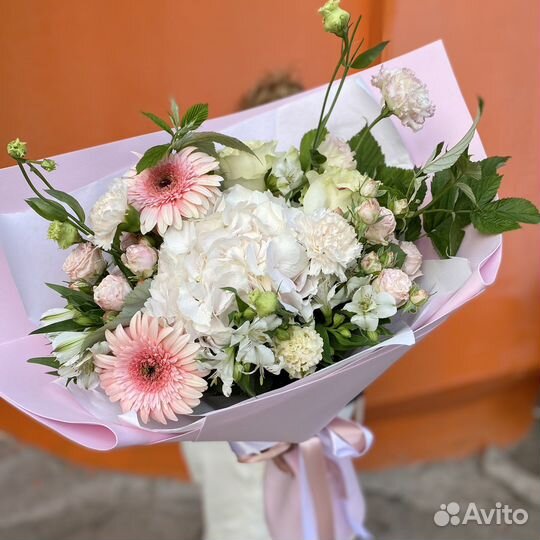 Сборный букет гигант с гортензией