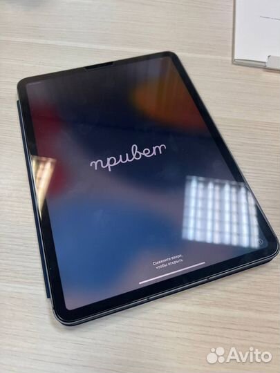iPad Pro 11 M1 (3 gen) 128 гб Wi-Fi + Cellular