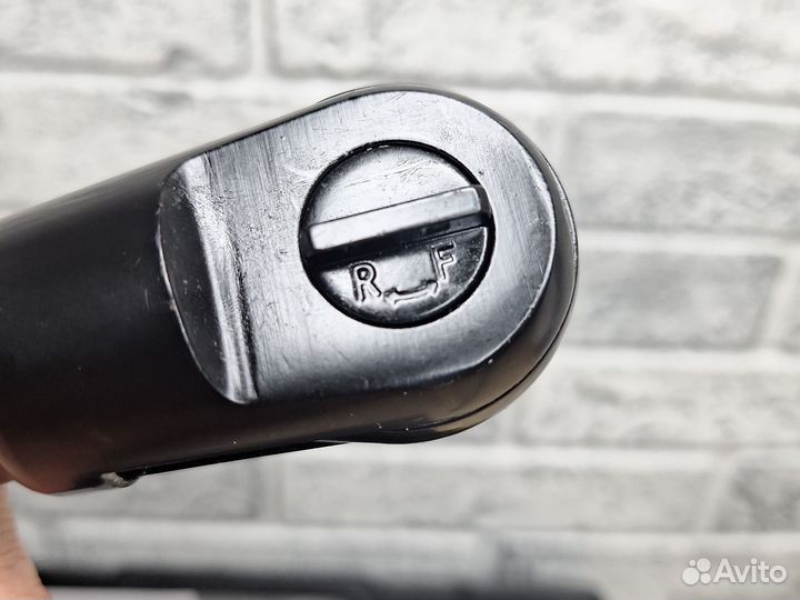 Пневмотрещотка с набором головок