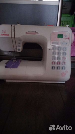 Швейная машинка JanomeDC4030