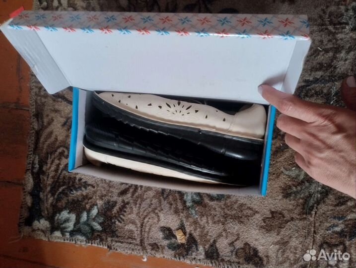 Туфли женские 39 размер новые