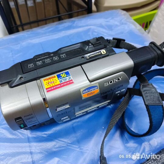 Видеокамера sony