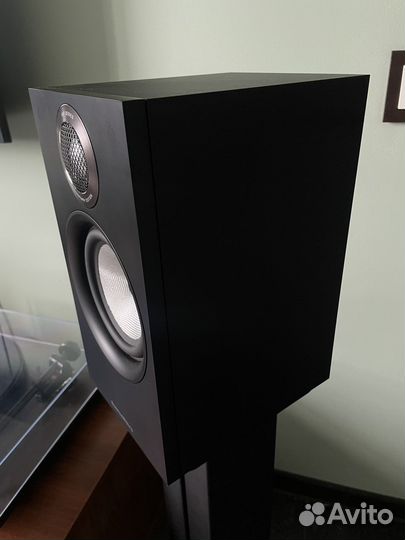 Акустика Bowers & Wilkins 607 S2