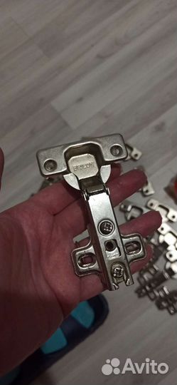 Петли мебельные новые