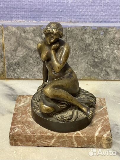 Антикварная статуэтка бронза