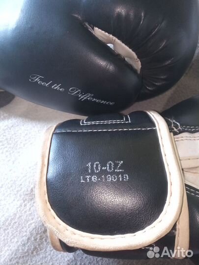 Боксерские перчатки