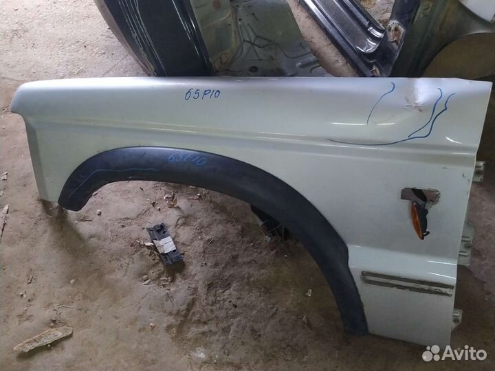 Крыло переднее левое Discovery 2