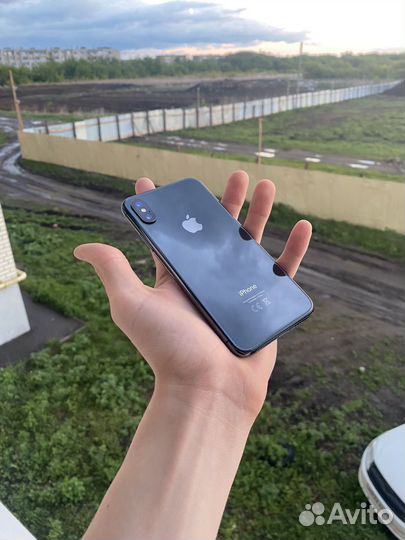 iPhone X, 64 ГБ