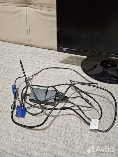 Монитор Samsung 22 дюйма