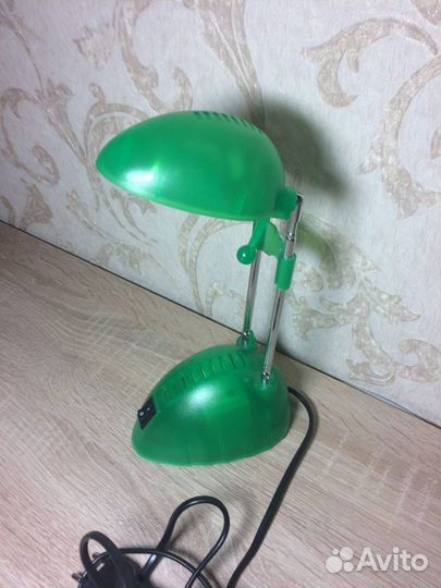 Настольная лампа и Шары